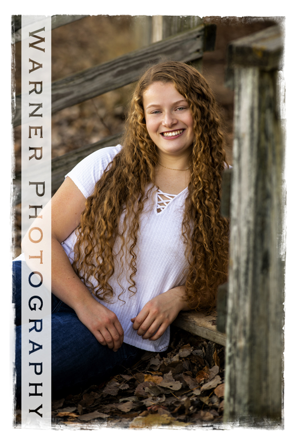 an outdoor portrait of Midland High School senior Jamie at Bay City State Park