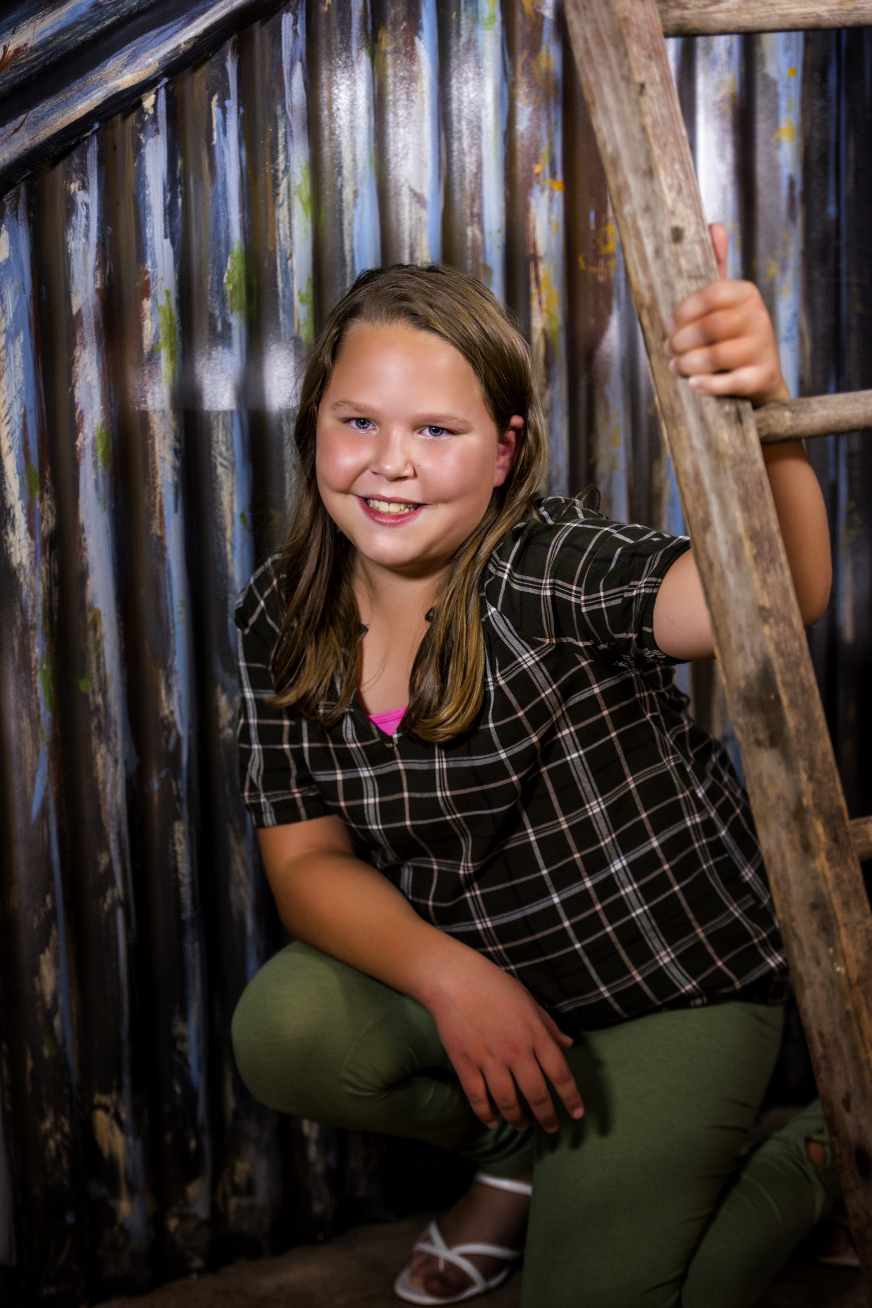 a studio portrait of Lennix for her Back to School session